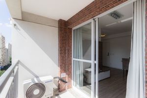 Image 2 - 859976
