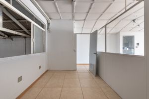 Image 9 - 860000
