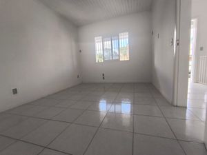 Image 4 - 860019