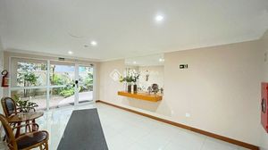 Image 6 - 860049