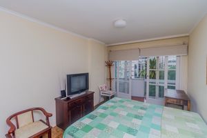 Image 7 - 860054