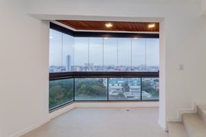Image 8 - 860056