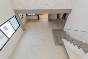 Image 18 - 860056