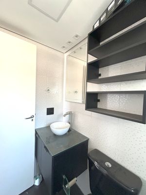 Image 19 - 860067