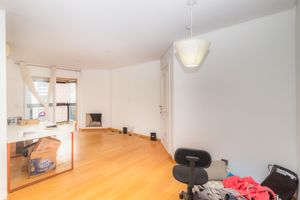 Image 1 - 860075