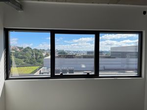 Image 4 - 860098