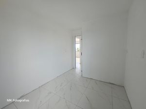 Image 10 - 860108