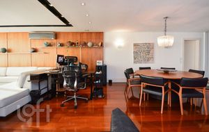 Image 7 - 860160