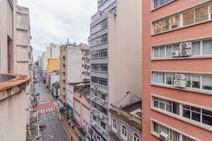 Image 6 - 860176