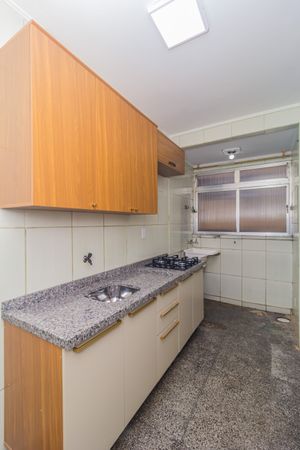 Image 11 - 860177