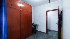 Image 11 - 860182