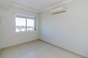 Image 11 - 860210