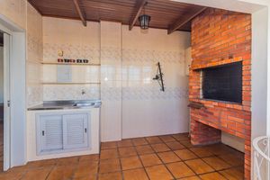 Image 14 - 860218