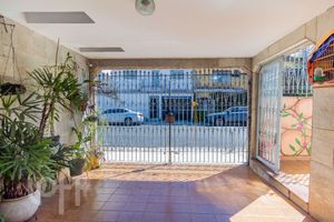 Image 37 - 860230