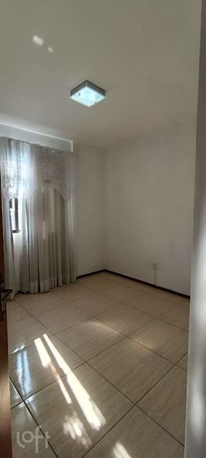 Image 76 - 860558
