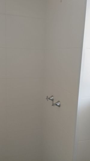 Image 13 - 860560