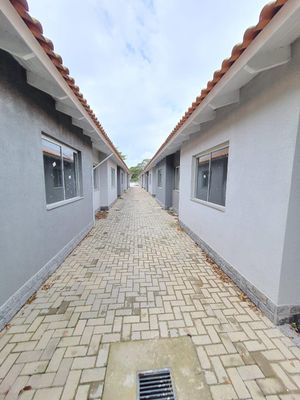 Image 11 - 860676