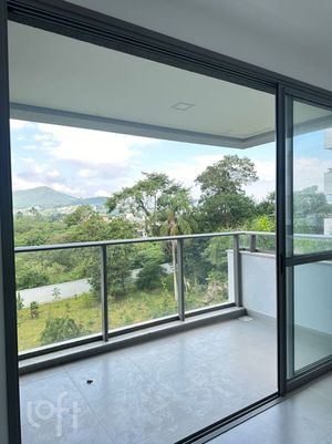 Image 17 - 860703