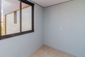 Image 36 - 860704