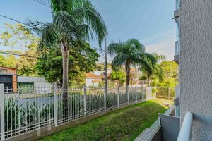 Image 17 - 860715