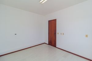 Image 15 - 860716