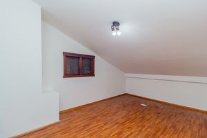 Image 41 - 860716