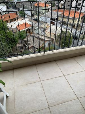 Image 12 - 860733
