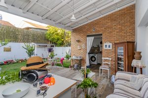 Image 35 - 860734