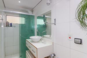 Image 21 - 860755