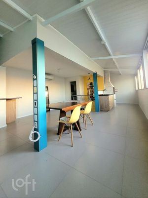 Image 37 - 860927