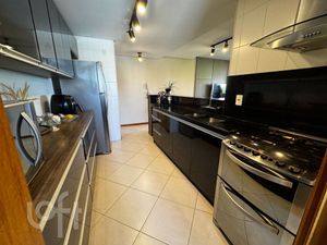Image 10 - 860930