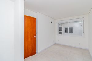Image 10 - 861019