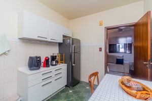 Image 15 - 861252