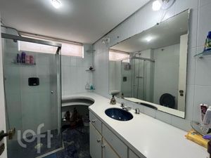 Image 9 - 861258