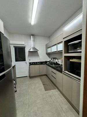 Image 7 - 861301
