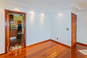 Image 4 - 861605