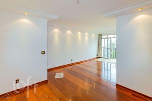 Image 3 - 861605