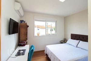 Image 10 - 861618