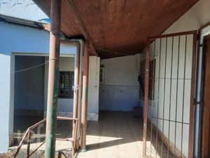 Image 8 - 861637