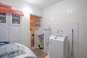 Image 69 - 861639