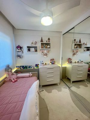 Image 9 - 861715