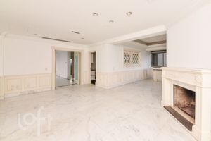 Image 7 - 861716