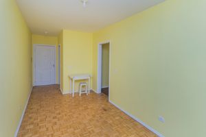 Image 2 - 861719