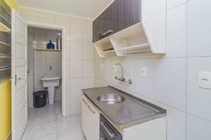 Image 12 - 861719