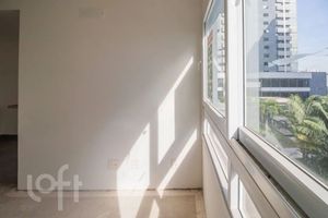 Image 20 - 861724