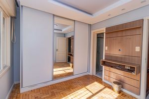 Image 11 - 861811