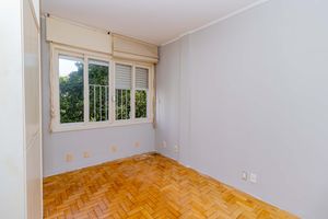 Image 18 - 861811