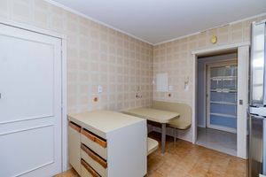 Image 33 - 861811