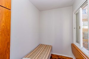 Image 38 - 861811