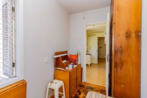 Image 40 - 861811